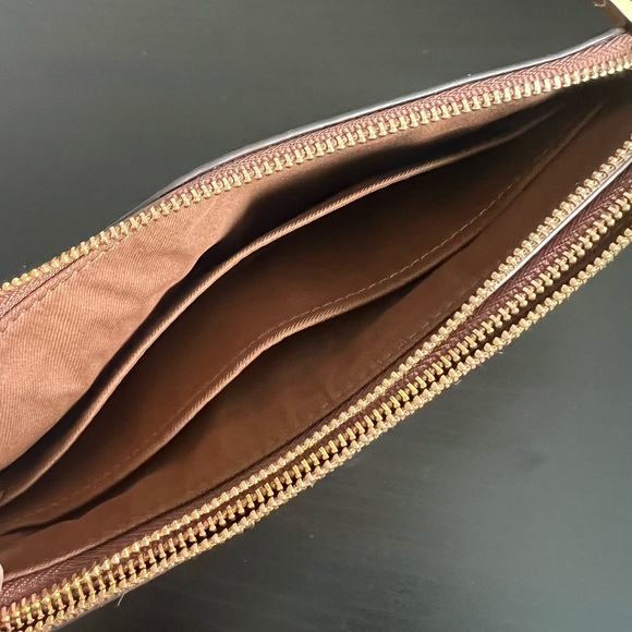 COACH | Brown Double Zipper Wristlet - Picture 4 of 7
